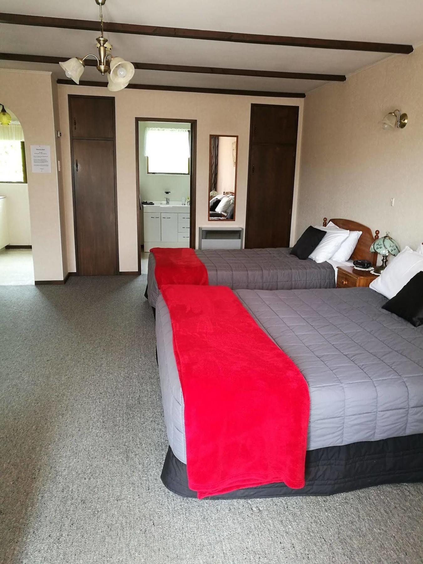 Hacienda Motel Инверкаргилл Экстерьер фото